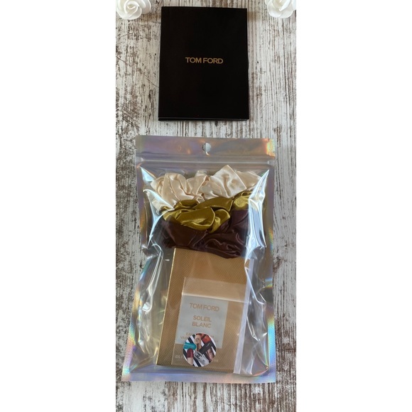 Brand new Tom Ford exclusive bundle - Picture 2 of 6